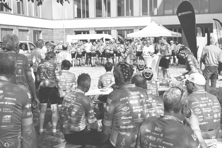 Tour der Hoffnung – jährliche Spendenradtour zugunsten krebskranker Kinder und Jugendlicher in Deutschland
